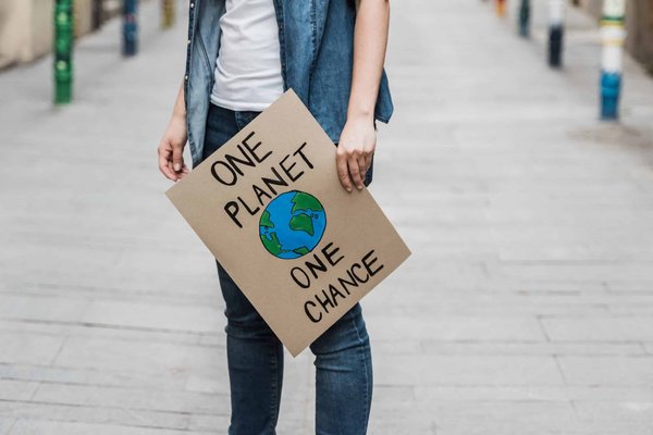 Quel est le rôle de l'éducation dans la lutte contre le changement climatique ?
